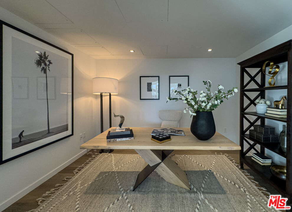 9000 W 3rd St Unit: 309