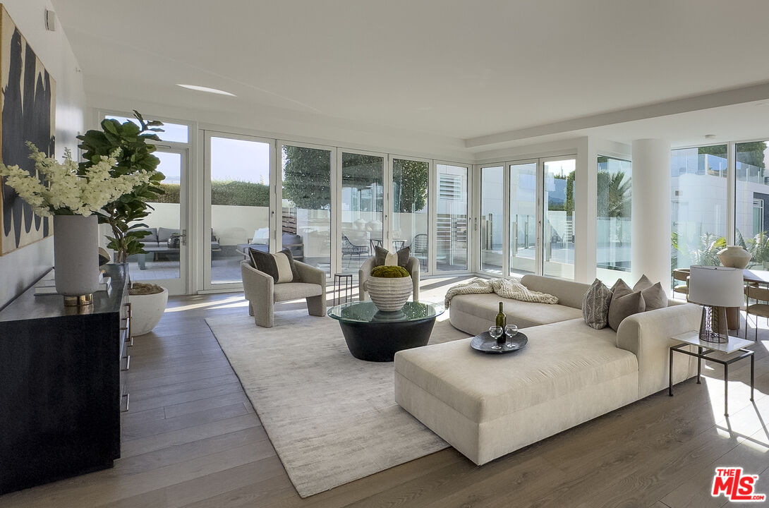 9000 W 3rd St Unit: 309