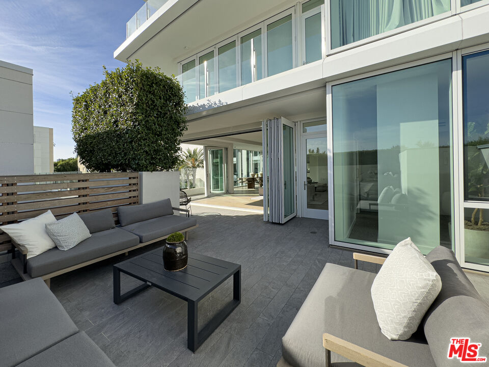 9000 W 3rd St Unit: 309