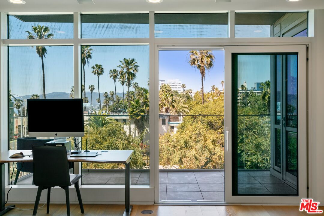 1705 Ocean Ave Unit: 302