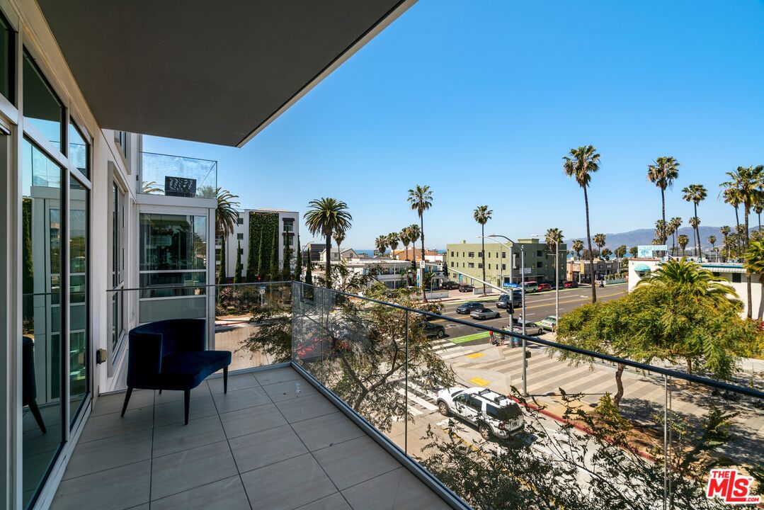 1705 Ocean Ave Unit: 302