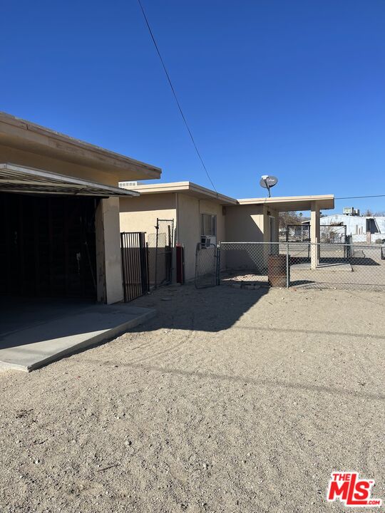 13853 Carson St
