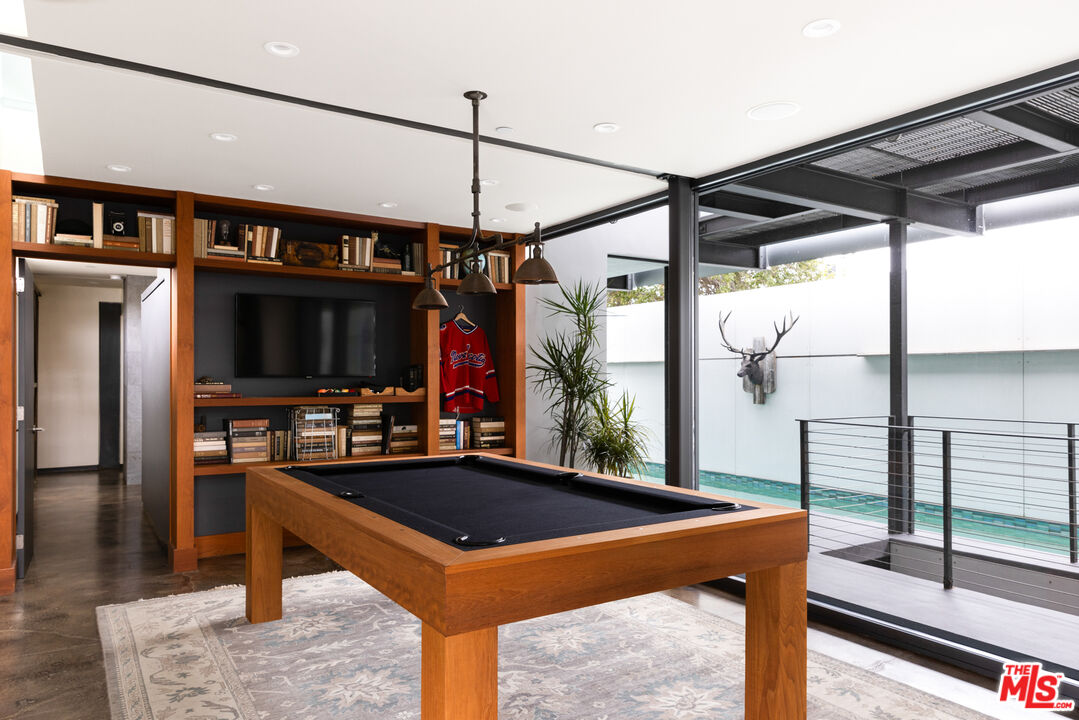 2606 Highland Ave