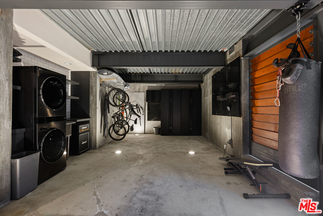 2606 Highland Ave
