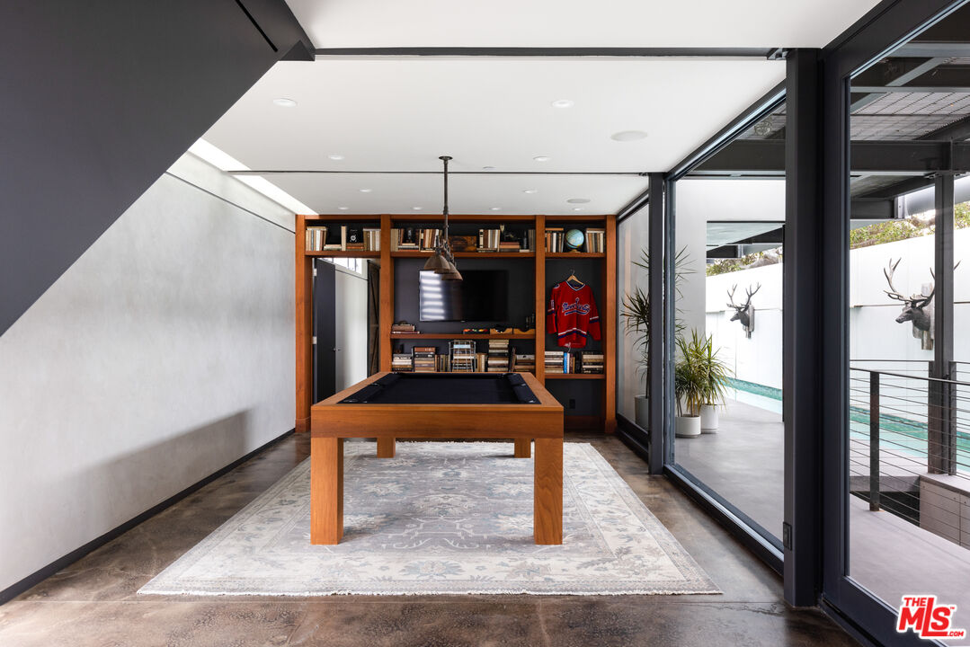 2606 Highland Ave
