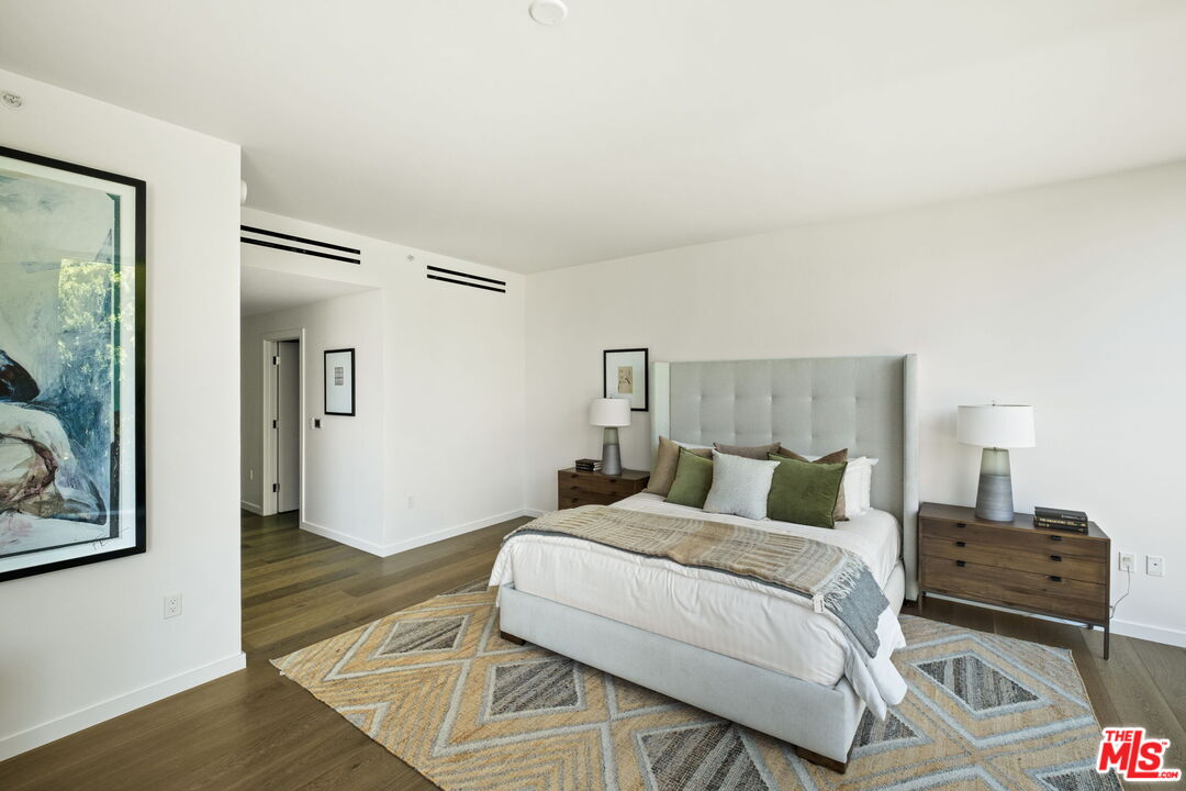 9000 W 3rd St Unit: 301