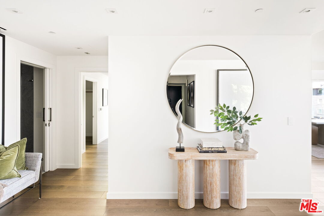 9000 W 3rd St Unit: 301