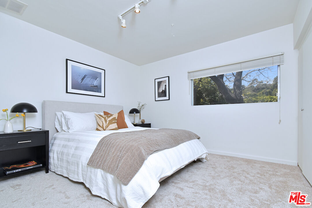 2839 Nichols Canyon Pl