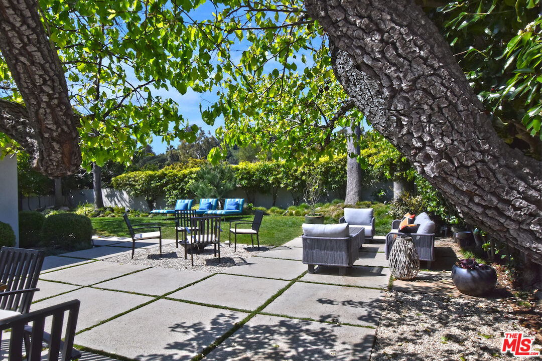2839 Nichols Canyon Pl