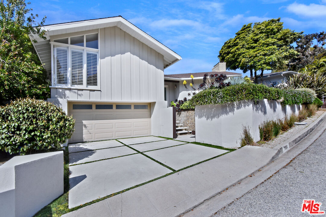 2839 Nichols Canyon Pl