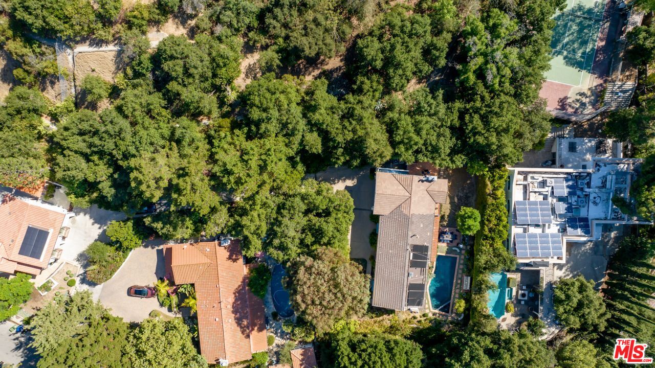 11662 Duque Dr