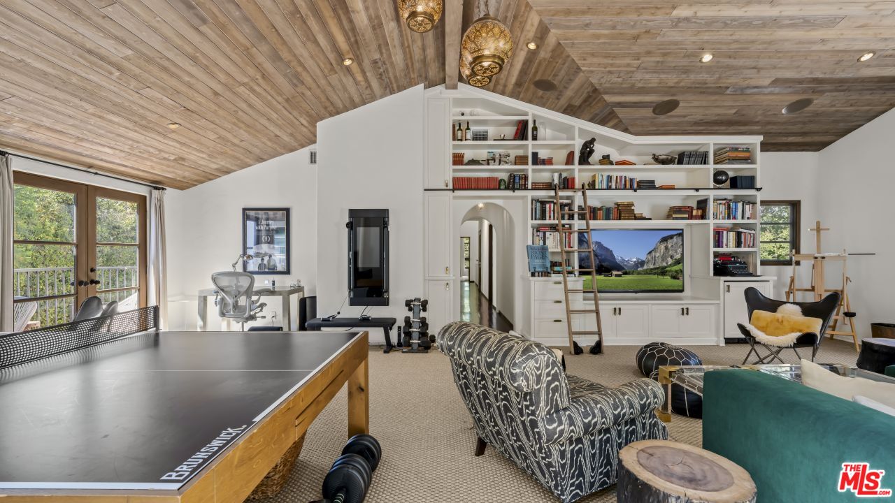 11662 Duque Dr