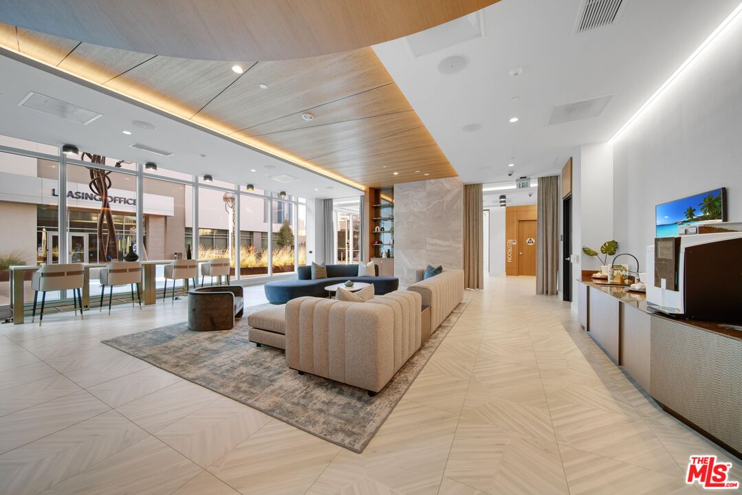 777 E Ocean Blvd Unit: PH 3302