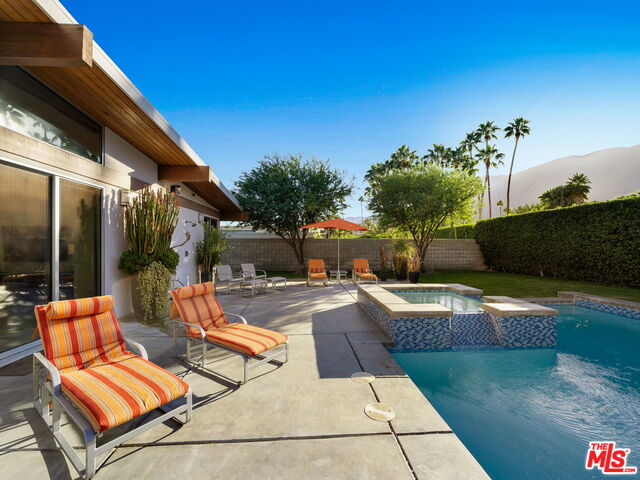 1765 Royal Palm Ct