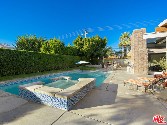 1765 Royal Palm Ct