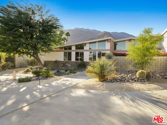 1765 Royal Palm Ct