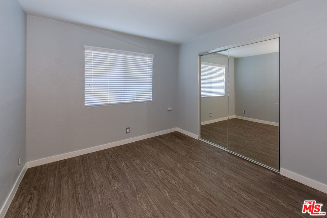 751 Cerritos Ave