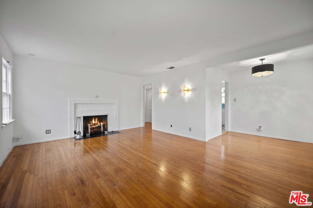 2306 Glencoe Ave