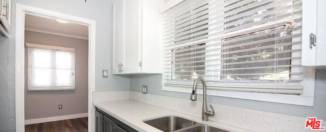 2073 Locust Ave Unit: A