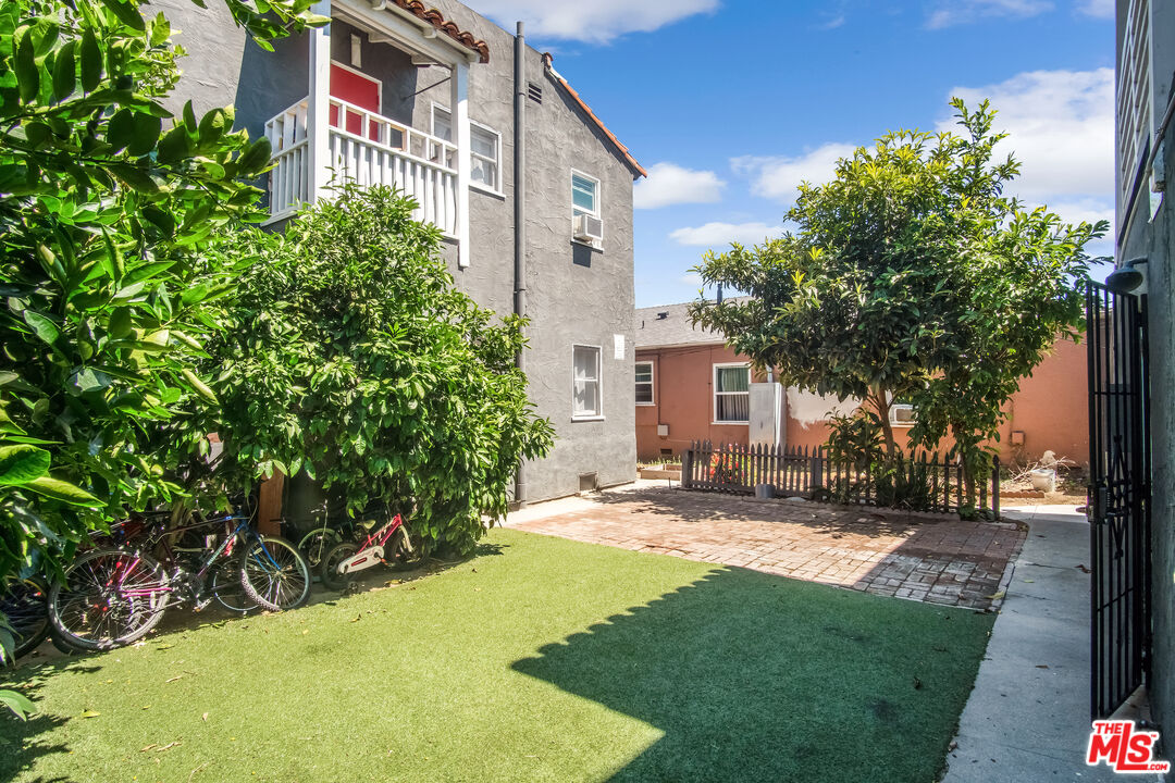 2073 Locust Ave Unit: A