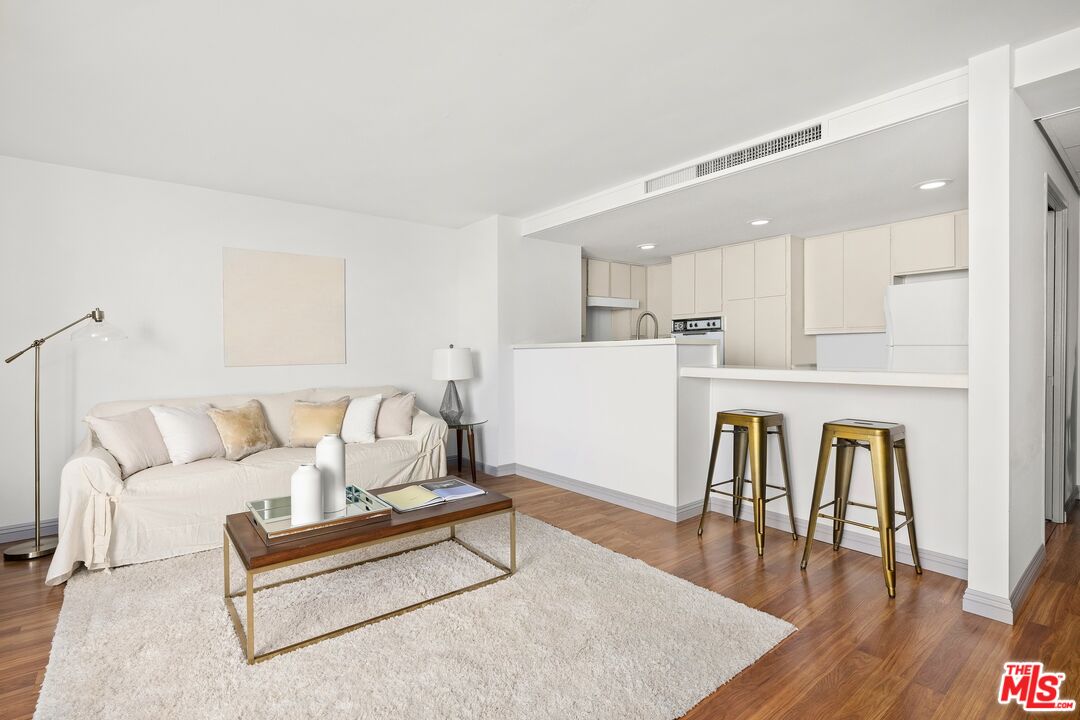 2160 Century Park Unit: 1803N
