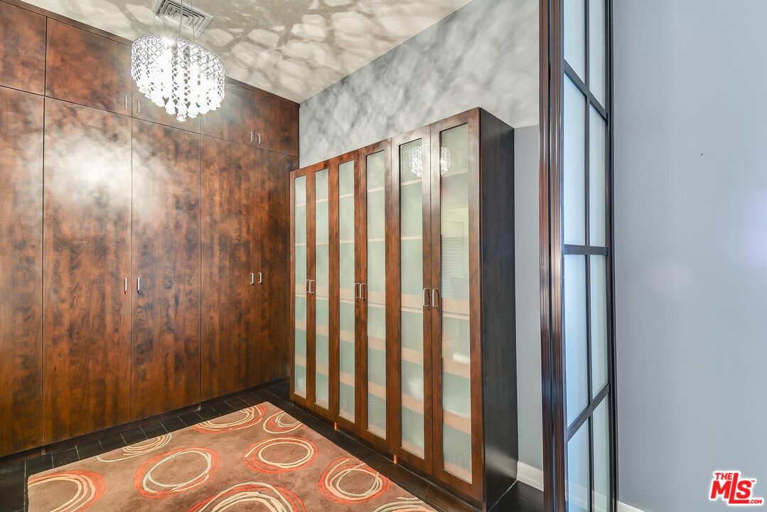 801 S Grand Ave Unit: 1911