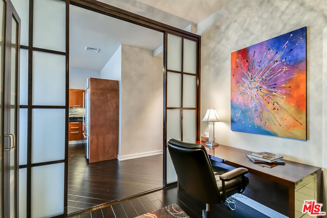 801 S Grand Ave Unit: 1911