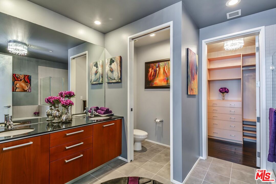801 S Grand Ave Unit: 1911