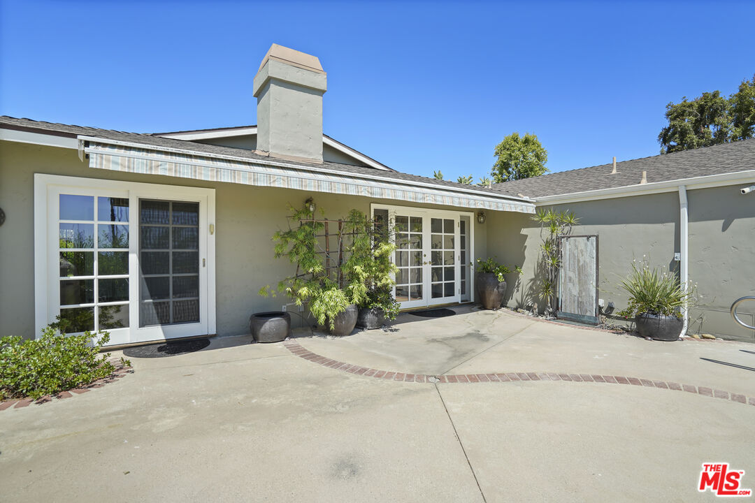 3800 Encino Hills Pl