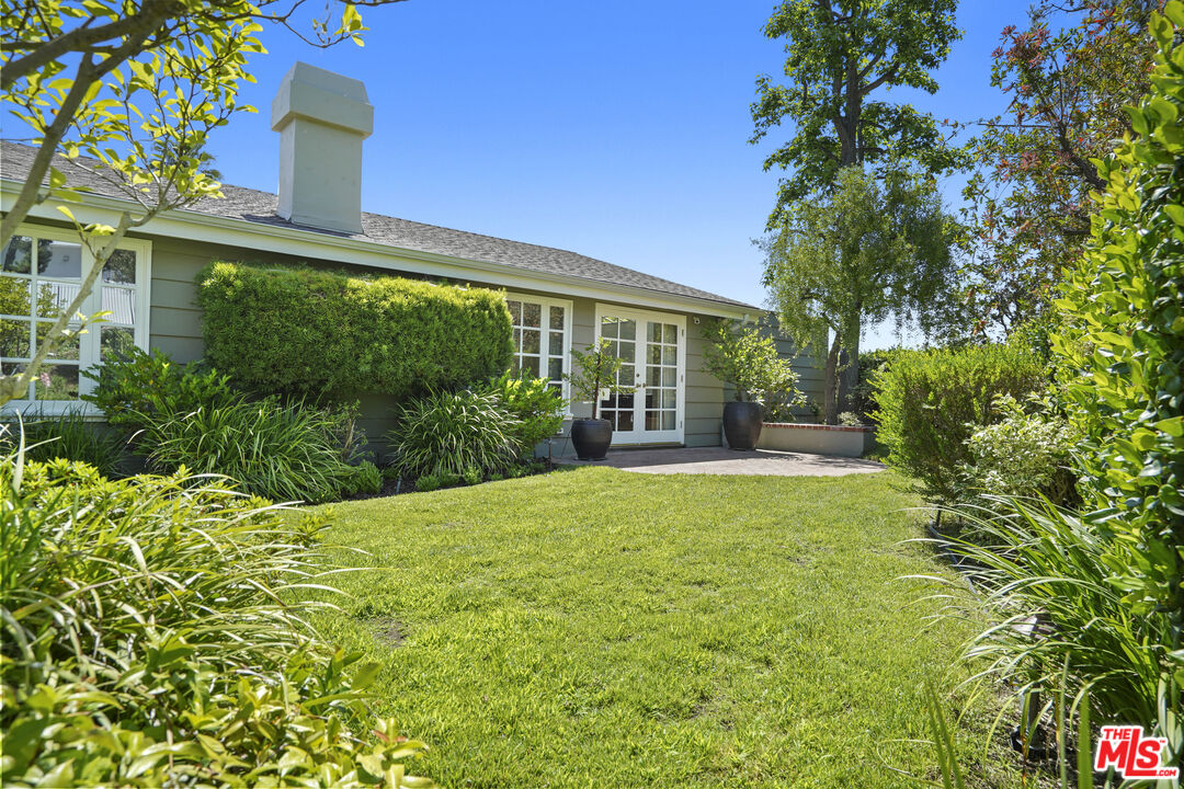 3800 Encino Hills Pl