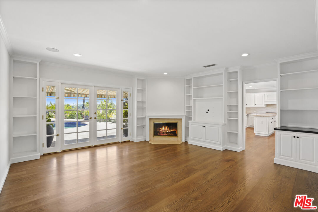 3800 Encino Hills Pl