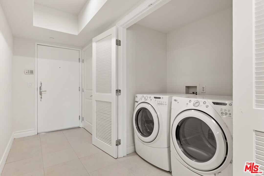 1319 N Detroit St Unit: 205