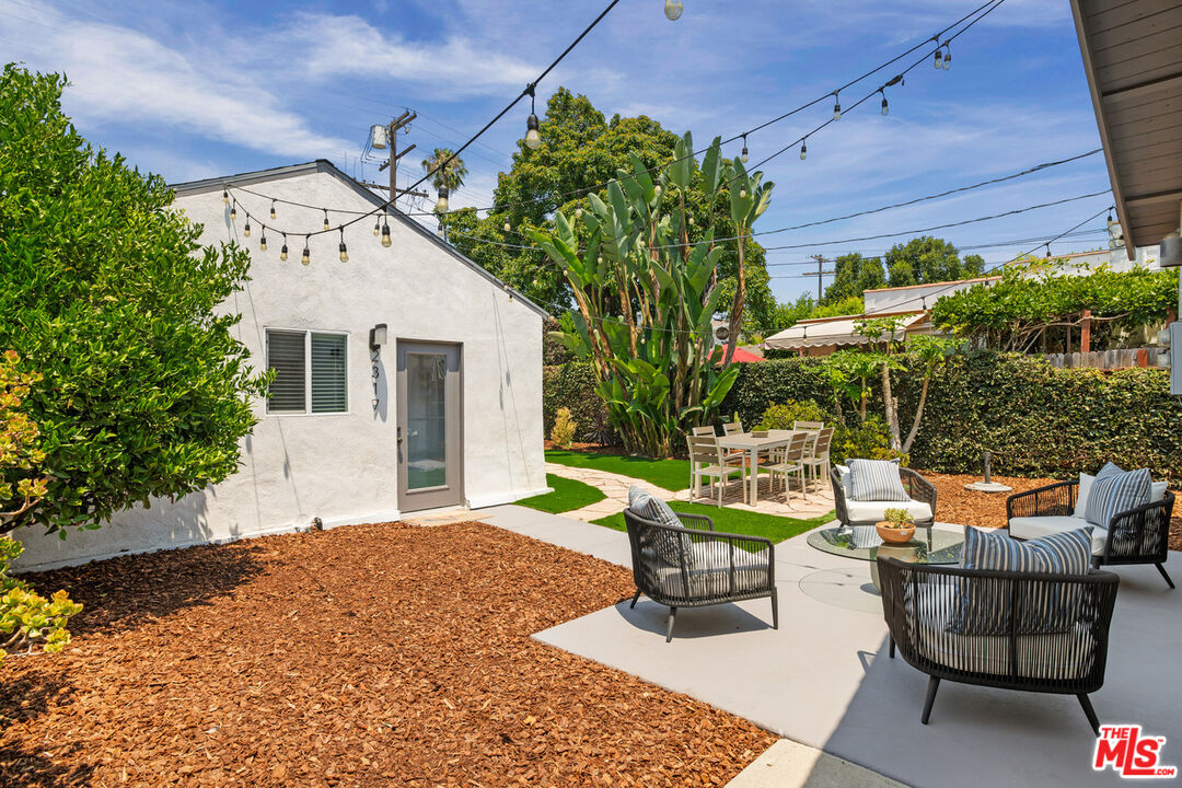 2315 Alsace Ave