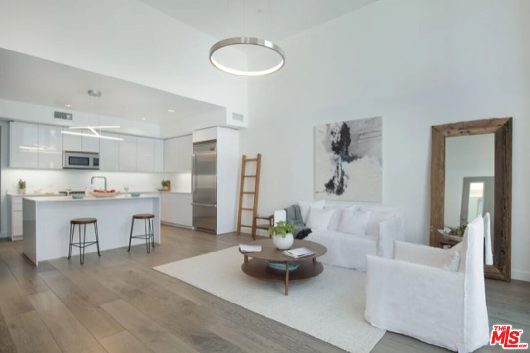 1433 14th St Unit: 16
