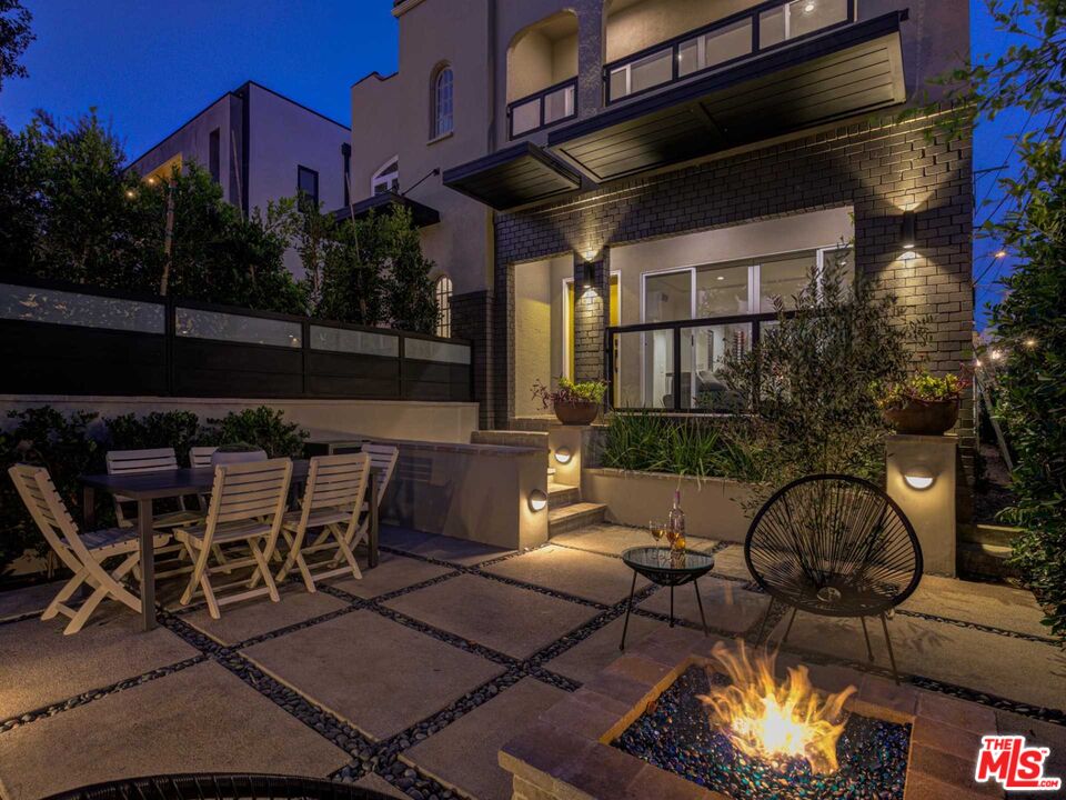 714 N Kilkea Dr