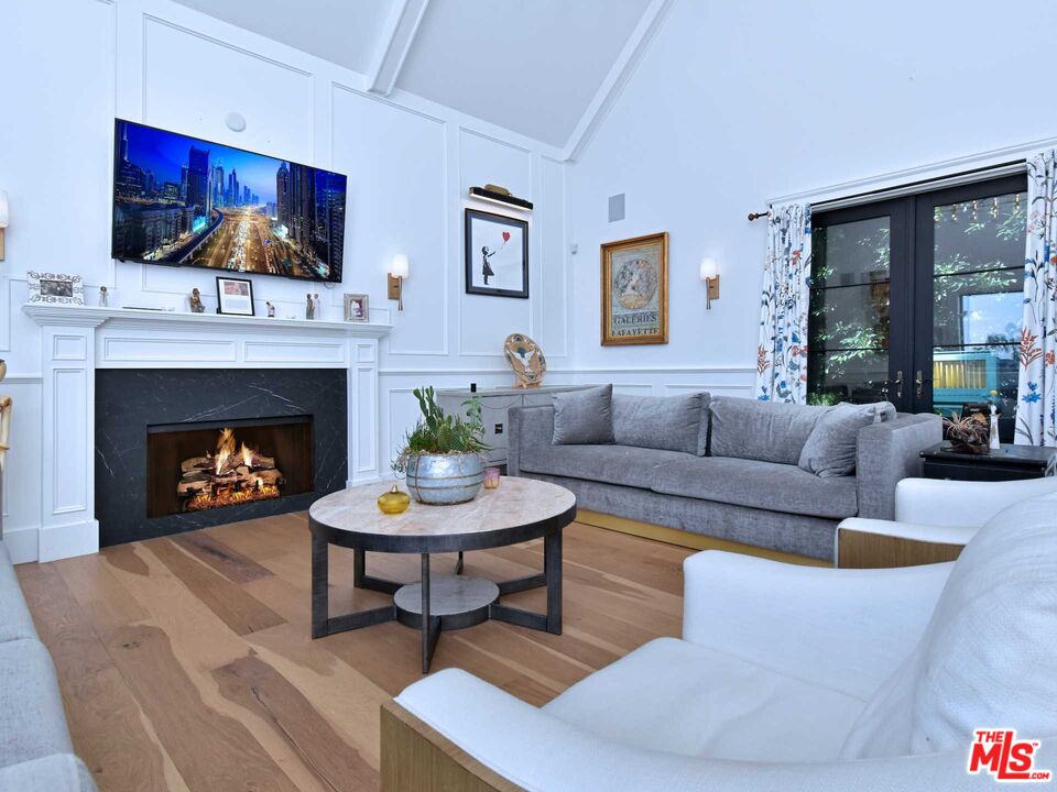 17101 Oak View Dr
