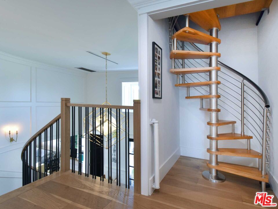 17101 Oak View Dr