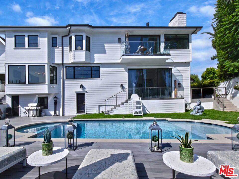 17101 Oak View Dr