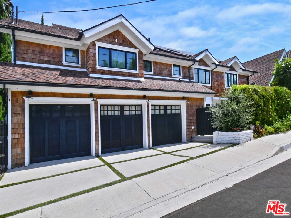17101 Oak View Dr