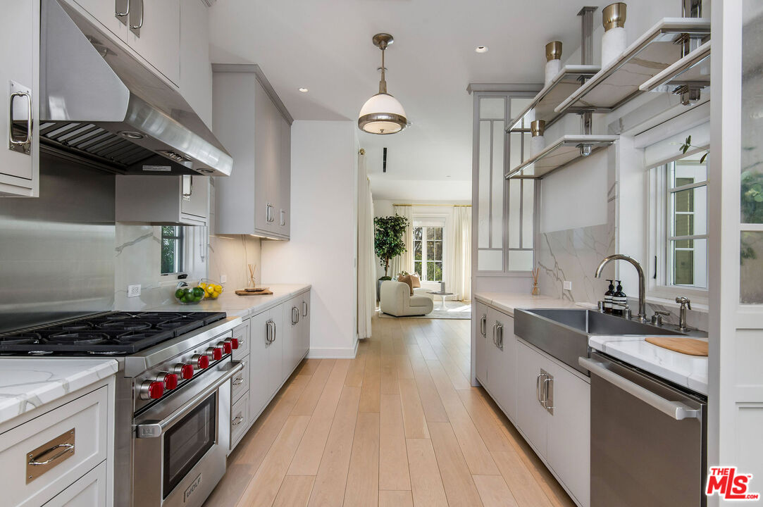 15225 Palisades Village Ln Unit: 203