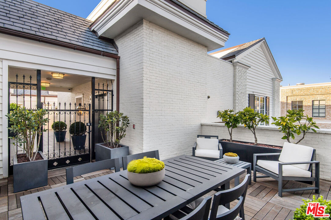 15225 Palisades Village Ln Unit: 203