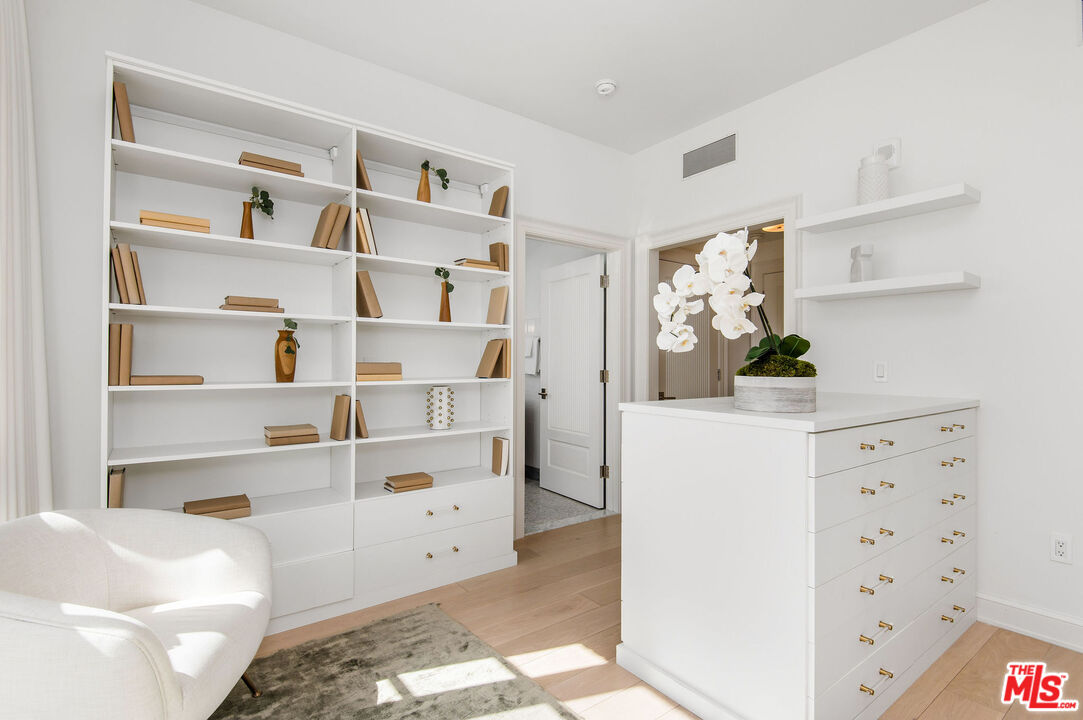 15225 Palisades Village Ln Unit: 203