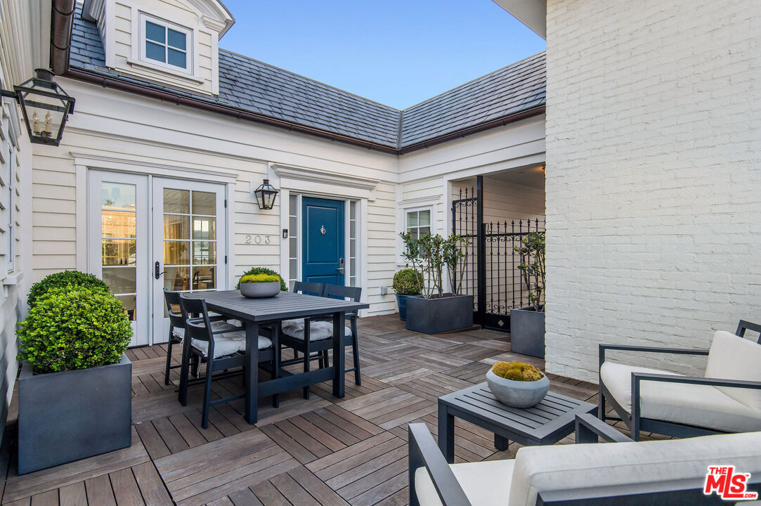 15225 Palisades Village Ln Unit: 203