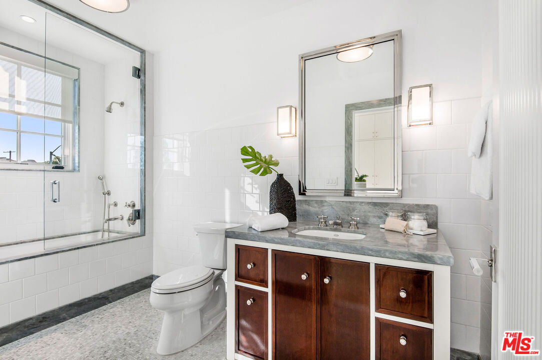 15225 Palisades Village Ln Unit: 203