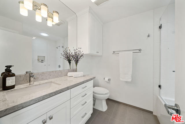 1244 18Th St Unit: E