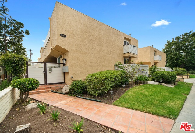 1244 18Th St Unit: E