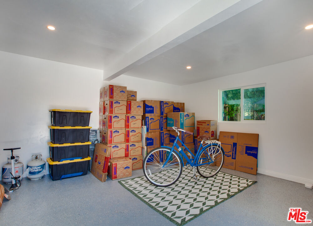 1322 Meadowbrook Ave