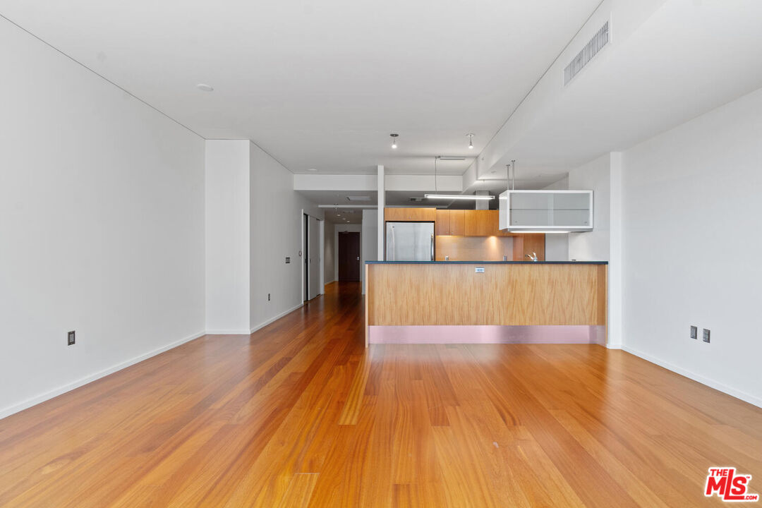 1155 S Grand Ave Unit: 815