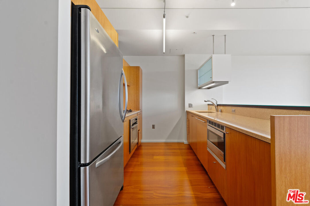 1155 S Grand Ave Unit: 815