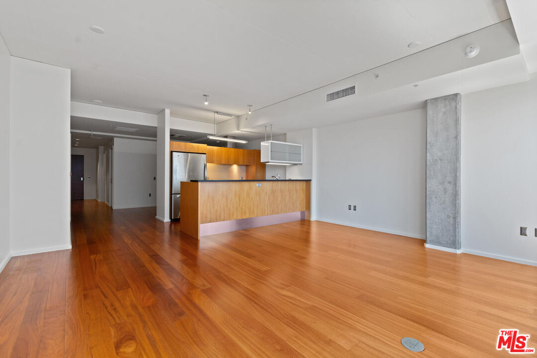 1155 S Grand Ave Unit: 815